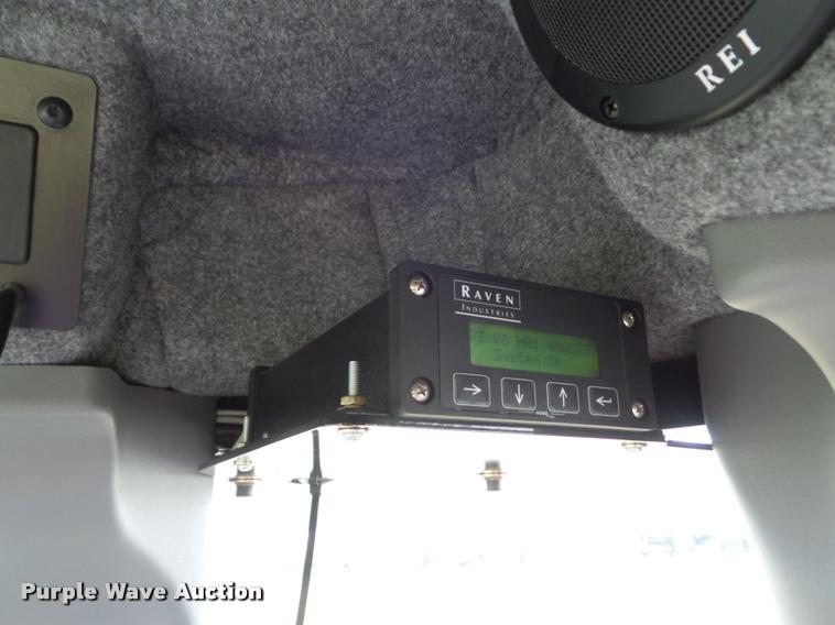 image for item DB3521 2009 Ag-Chem RoGator 1286C self-propelled sprayer