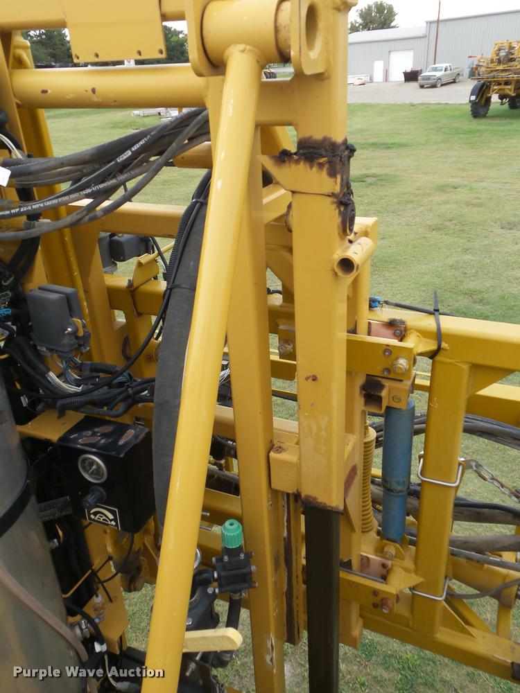 image for item DB3521 2009 Ag-Chem RoGator 1286C self-propelled sprayer