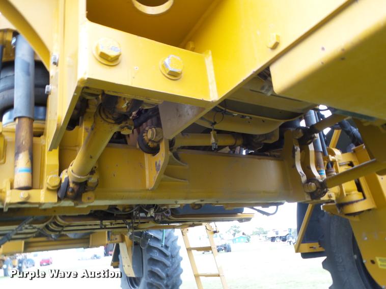 image for item DB3521 2009 Ag-Chem RoGator 1286C self-propelled sprayer