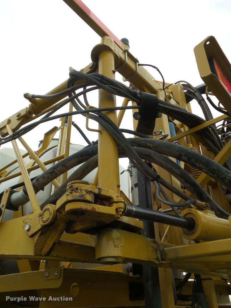 image for item DB3521 2009 Ag-Chem RoGator 1286C self-propelled sprayer