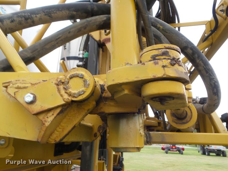 image for item DB3521 2009 Ag-Chem RoGator 1286C self-propelled sprayer