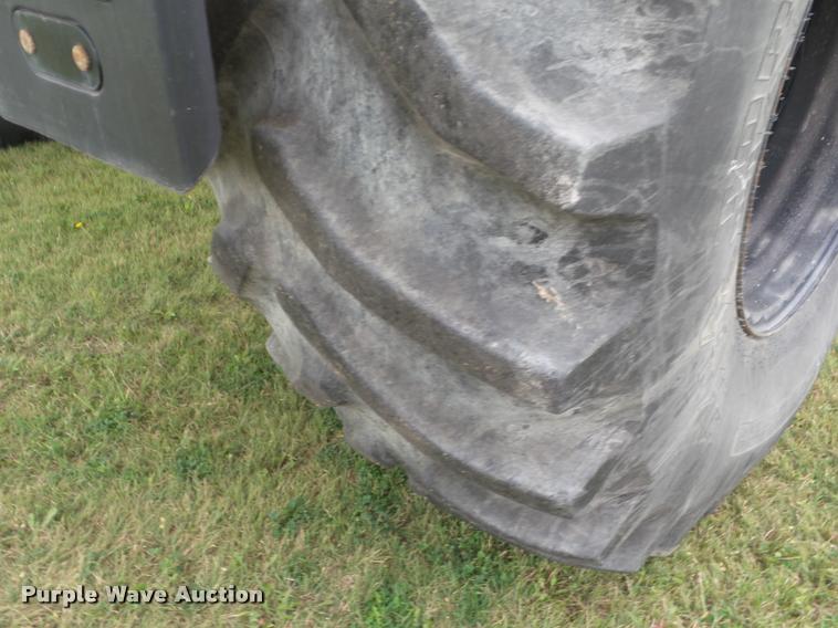 image for item DB3521 2009 Ag-Chem RoGator 1286C self-propelled sprayer