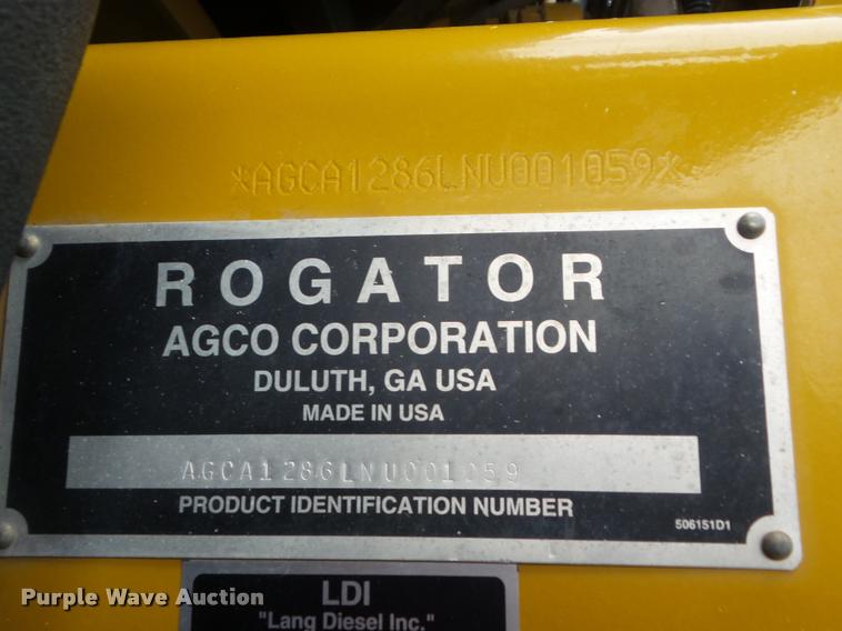 image for item DB3521 2009 Ag-Chem RoGator 1286C self-propelled sprayer
