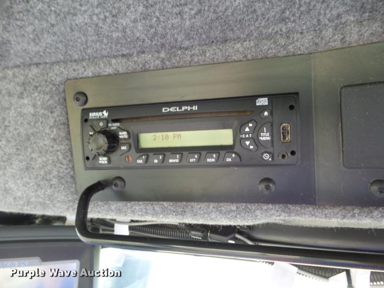 image for item DB3522 2009 Ag-Chem RoGator 1084SSC self-propelled sprayer