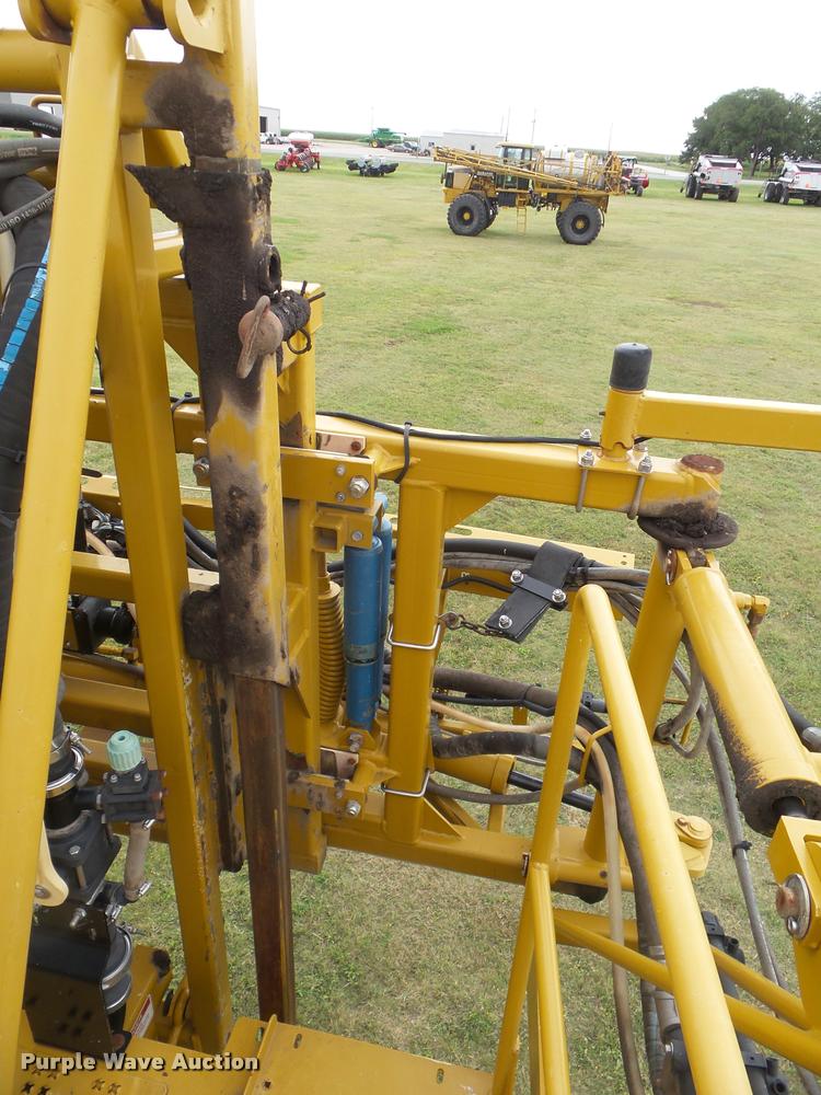 image for item DB3522 2009 Ag-Chem RoGator 1084SSC self-propelled sprayer