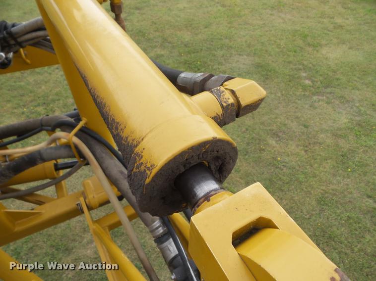 image for item DB3522 2009 Ag-Chem RoGator 1084SSC self-propelled sprayer