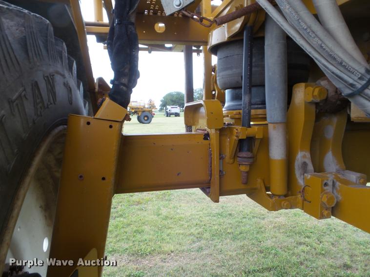 image for item DB3522 2009 Ag-Chem RoGator 1084SSC self-propelled sprayer