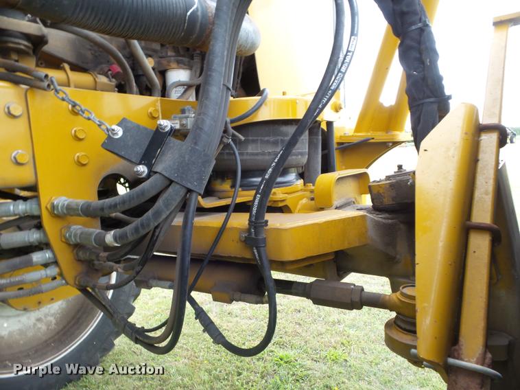 image for item DB3522 2009 Ag-Chem RoGator 1084SSC self-propelled sprayer