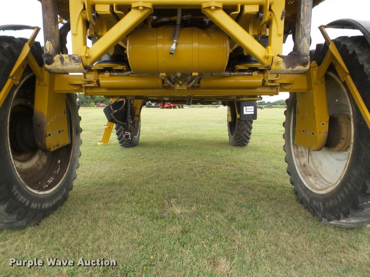 image for item DB3522 2009 Ag-Chem RoGator 1084SSC self-propelled sprayer