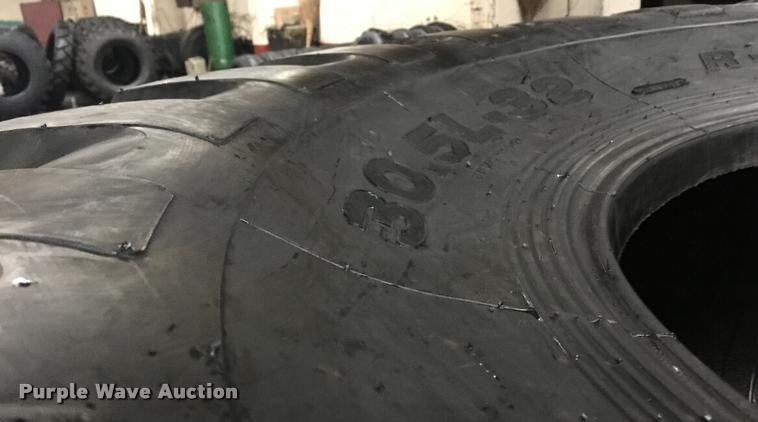 image for item F1109 (2) 30.5L-32 tires