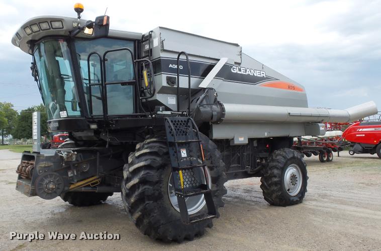image for item K1982 2008 Gleaner R75 combine
