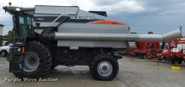 image for item K1982 2008 Gleaner R75 combine