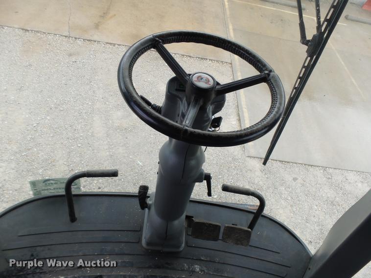 image for item K1982 2008 Gleaner R75 combine