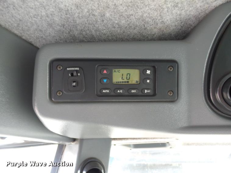 image for item K1982 2008 Gleaner R75 combine