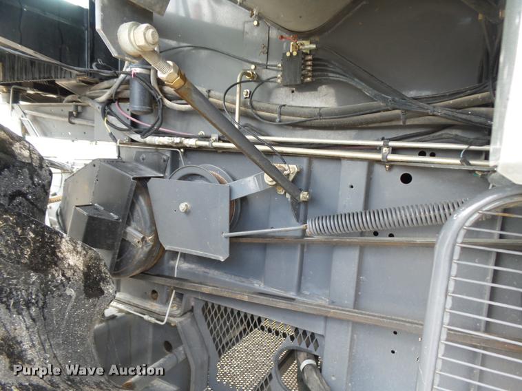 image for item K1982 2008 Gleaner R75 combine