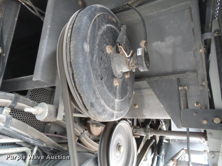 image for item K1982 2008 Gleaner R75 combine