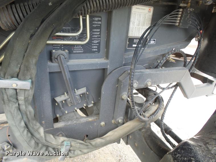 image for item K1982 2008 Gleaner R75 combine