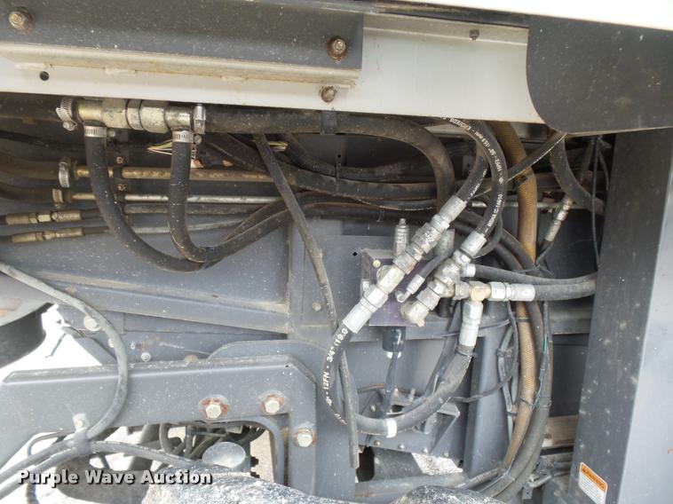 image for item K1982 2008 Gleaner R75 combine