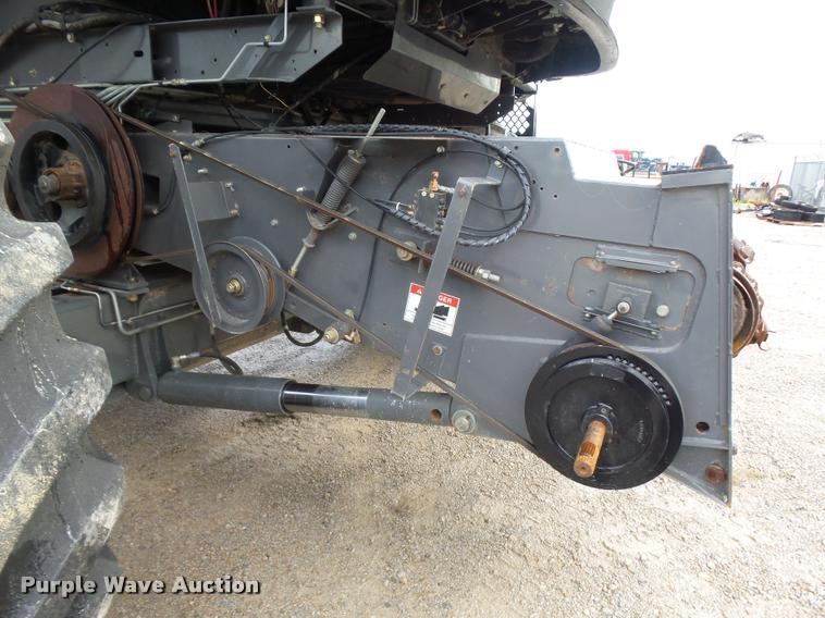 image for item K1982 2008 Gleaner R75 combine