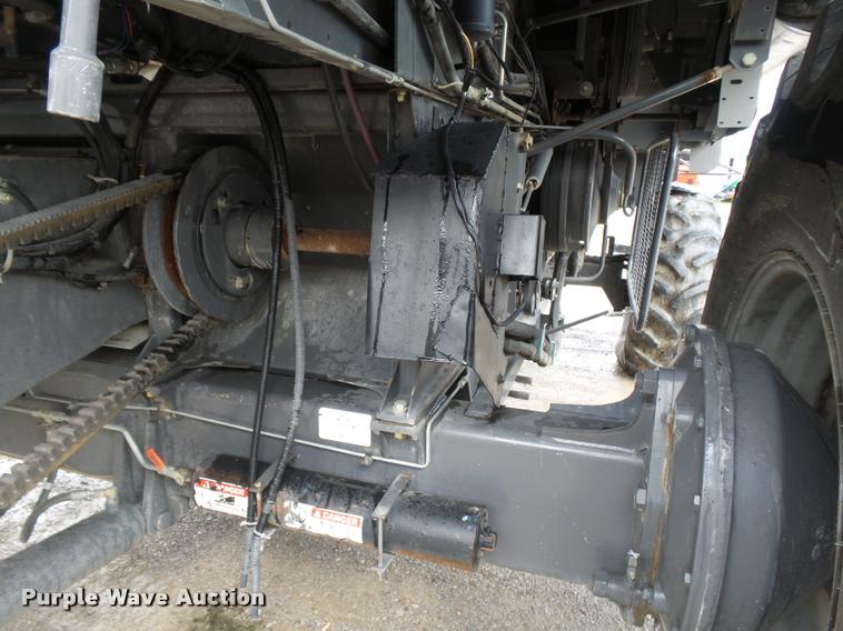 image for item K1982 2008 Gleaner R75 combine