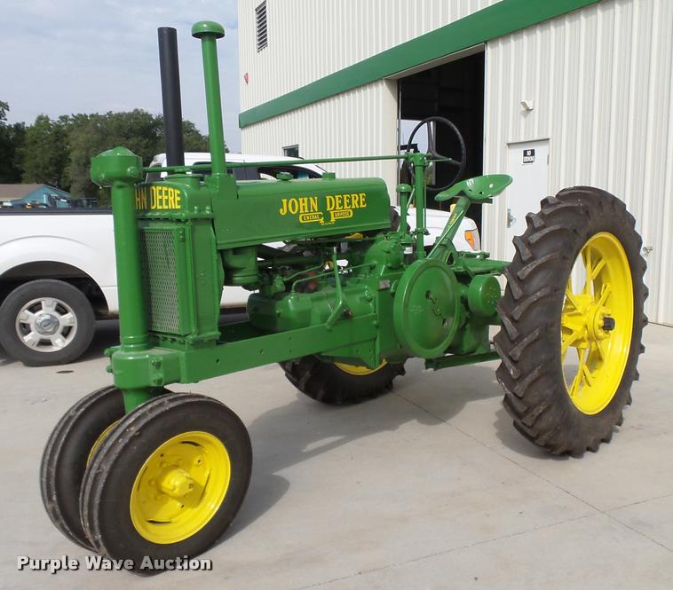 image for item K3018 1937 John Deere A tractor