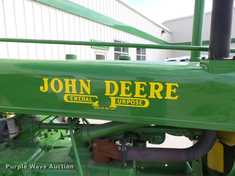 image for item K3018 1937 John Deere A tractor