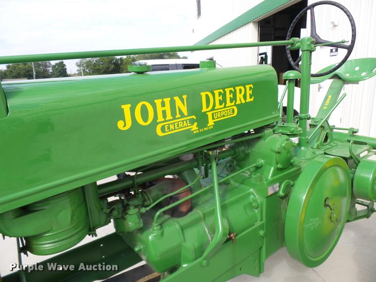 image for item K3018 1937 John Deere A tractor