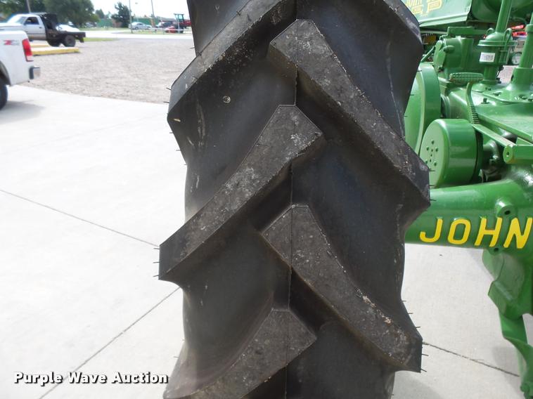 image for item K3018 1937 John Deere A tractor