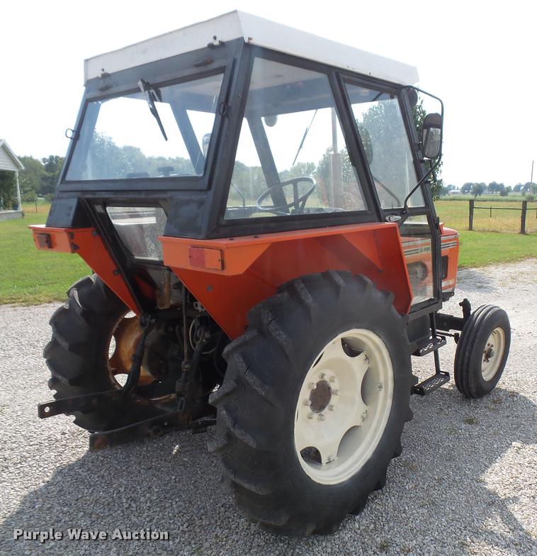 image for item K3719 1984 Agpower 5000 tractor