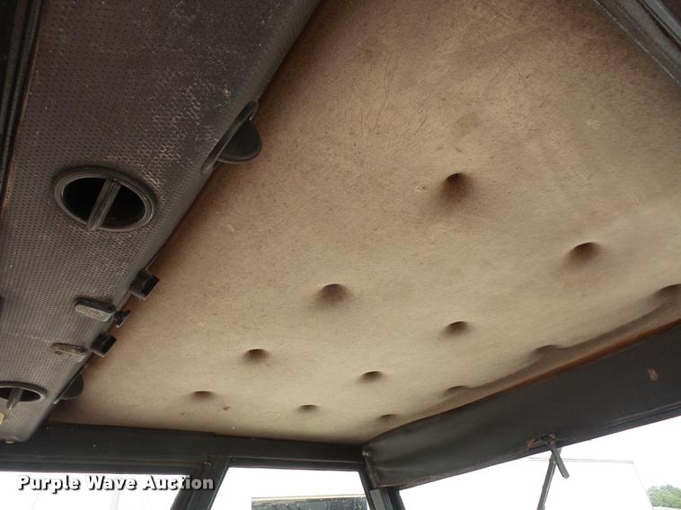 image for item K3719 1984 Agpower 5000 tractor