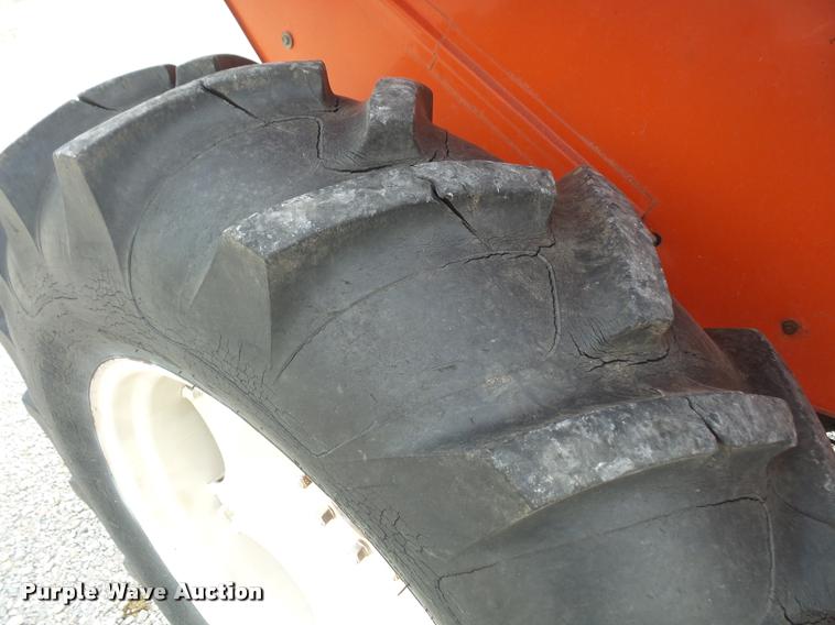 image for item K3719 1984 Agpower 5000 tractor