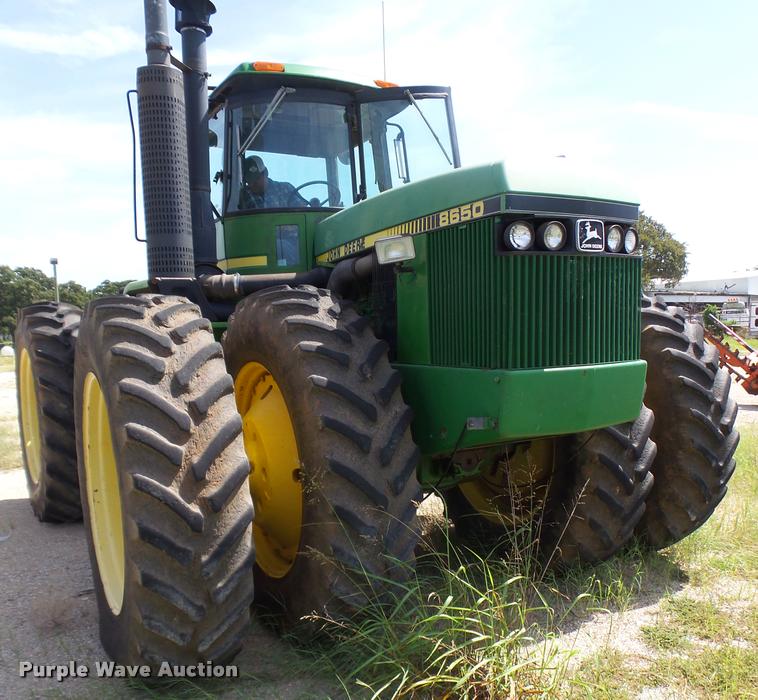image for item L1600 1984 John Deere 8650 4WD tractor