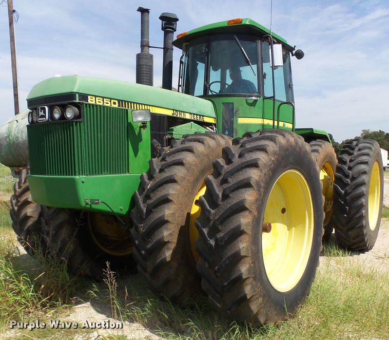 image for item L1600 1984 John Deere 8650 4WD tractor