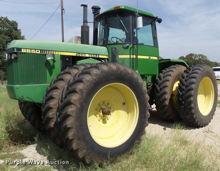 image for item L1600 1984 John Deere 8650 4WD tractor