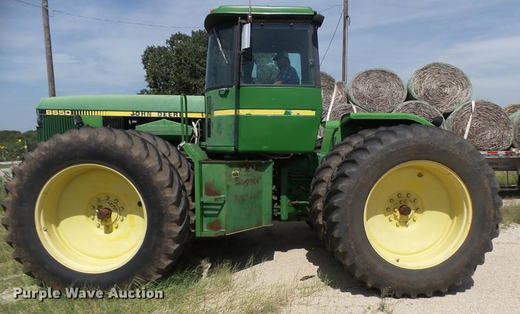 image for item L1600 1984 John Deere 8650 4WD tractor