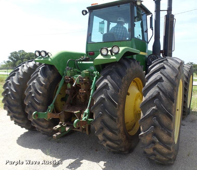 image for item L1600 1984 John Deere 8650 4WD tractor