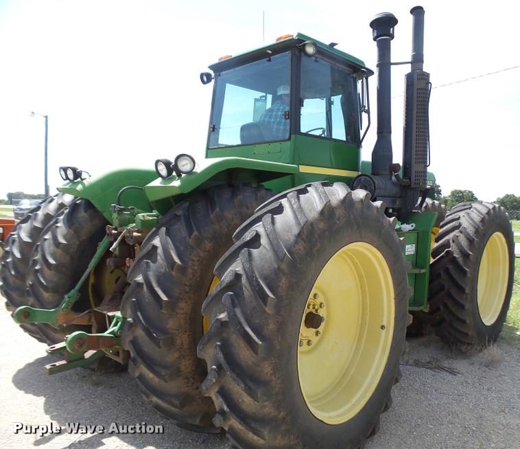 image for item L1600 1984 John Deere 8650 4WD tractor