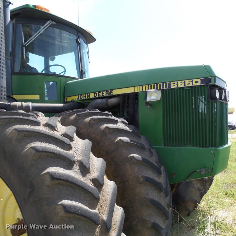 image for item L1600 1984 John Deere 8650 4WD tractor