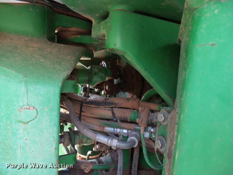 image for item L1600 1984 John Deere 8650 4WD tractor