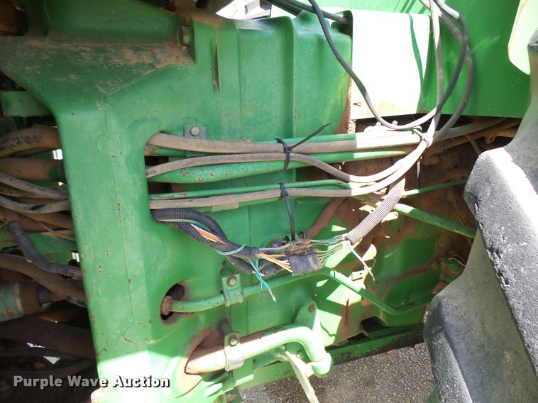 image for item L1600 1984 John Deere 8650 4WD tractor