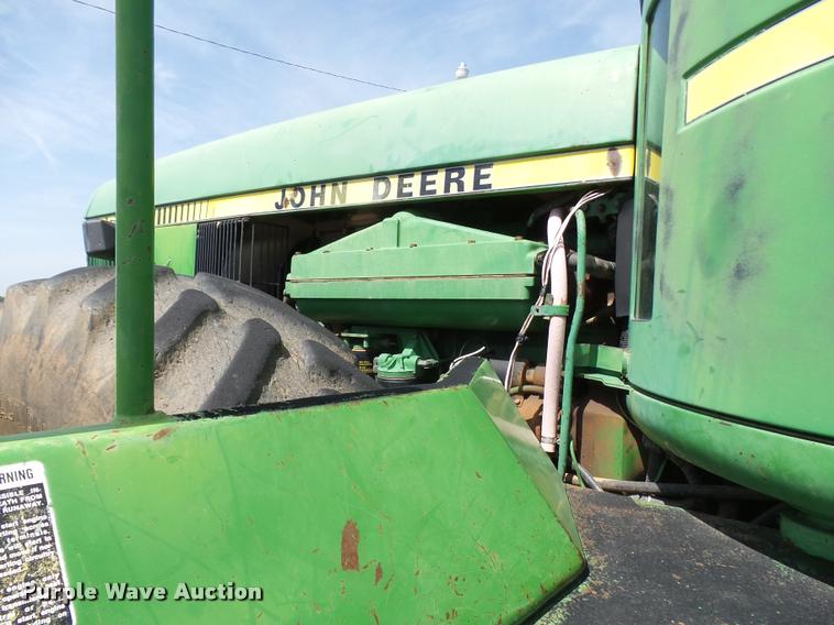 image for item L1600 1984 John Deere 8650 4WD tractor