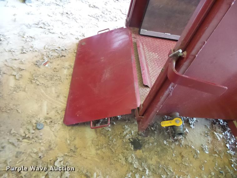 image for item L1603 Aqua Cow rise system