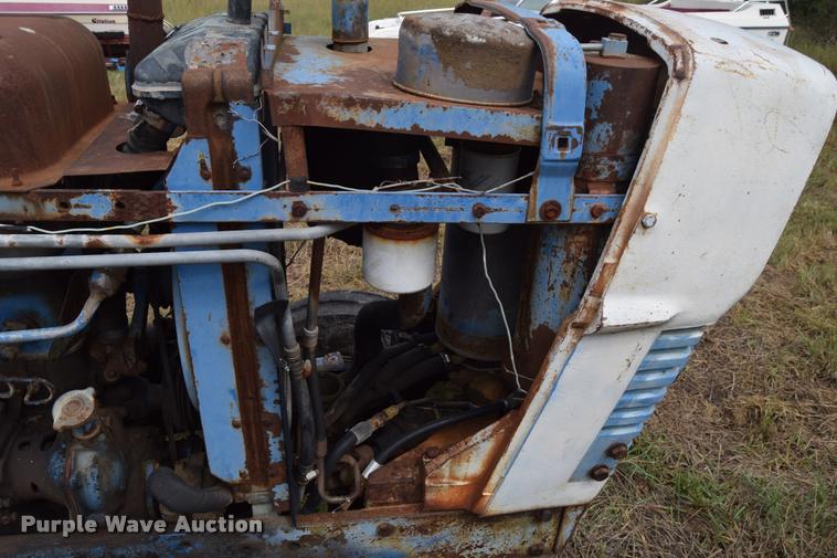 image for item L2613 Ford 6000 tractor