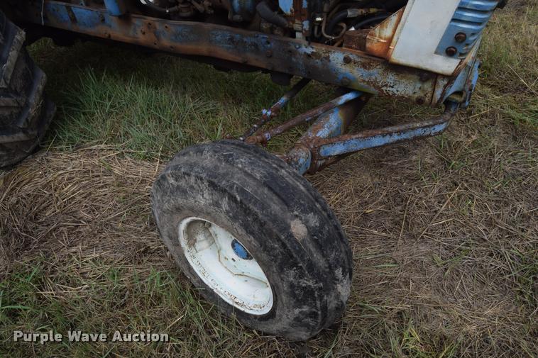 image for item L2613 Ford 6000 tractor