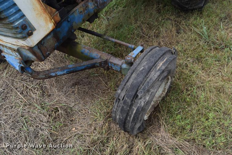 image for item L2613 Ford 6000 tractor