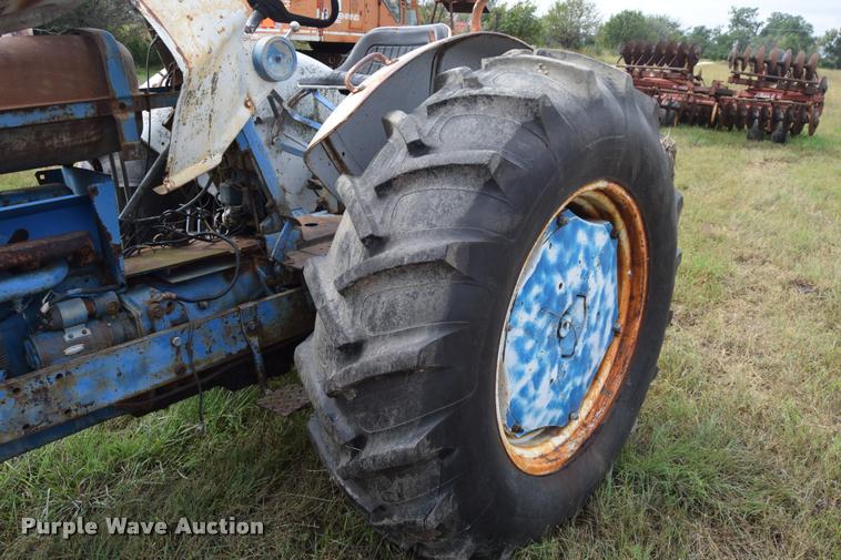 image for item L2613 Ford 6000 tractor