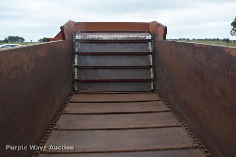 image for item L2629 Kelly-Ryan Feed-R-Wagon feed wagon