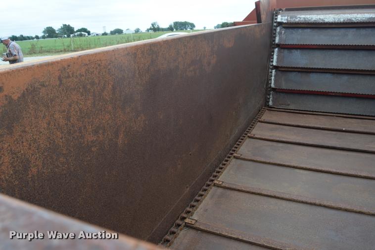 image for item L2629 Kelly-Ryan Feed-R-Wagon feed wagon