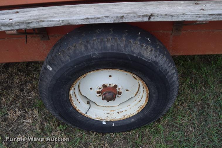 image for item L2629 Kelly-Ryan Feed-R-Wagon feed wagon