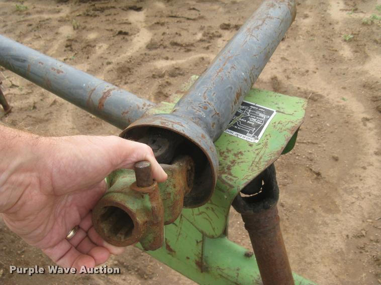 image for item L3844 John Deere 336 small square baler